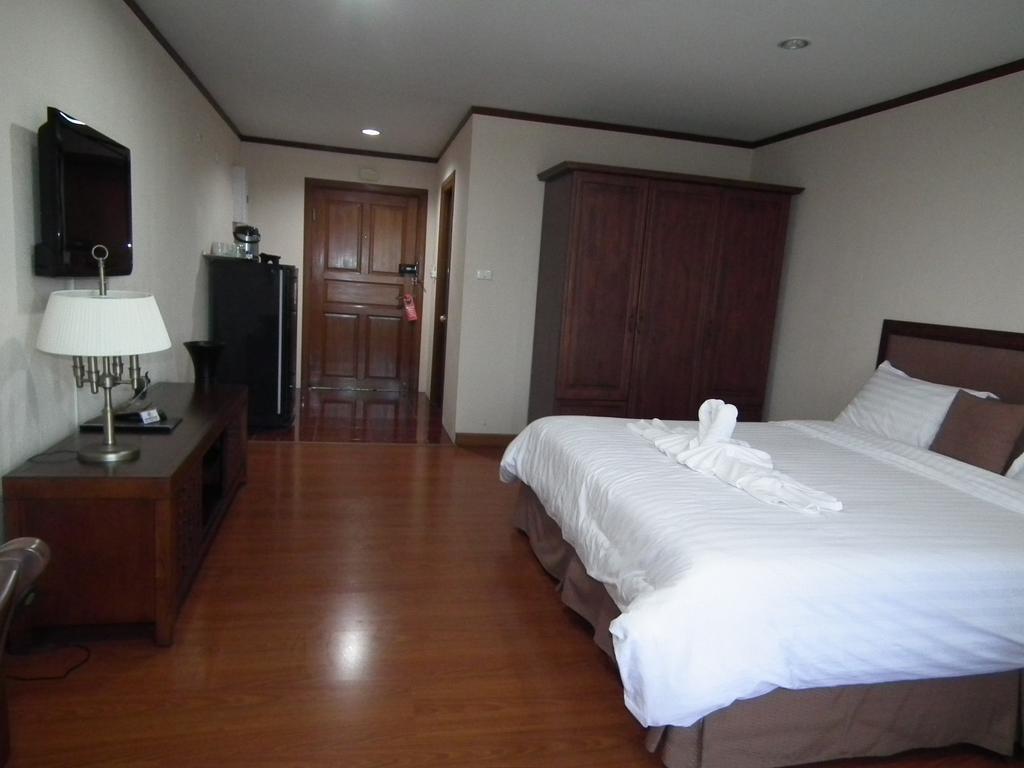 Abricole At Pattaya Hill Leilighet Eksteriør bilde