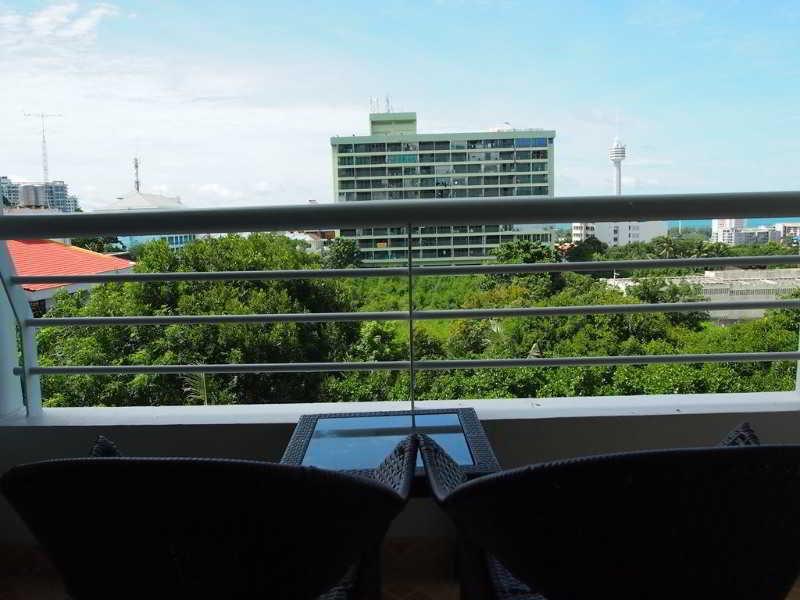 Abricole At Pattaya Hill Leilighet Eksteriør bilde
