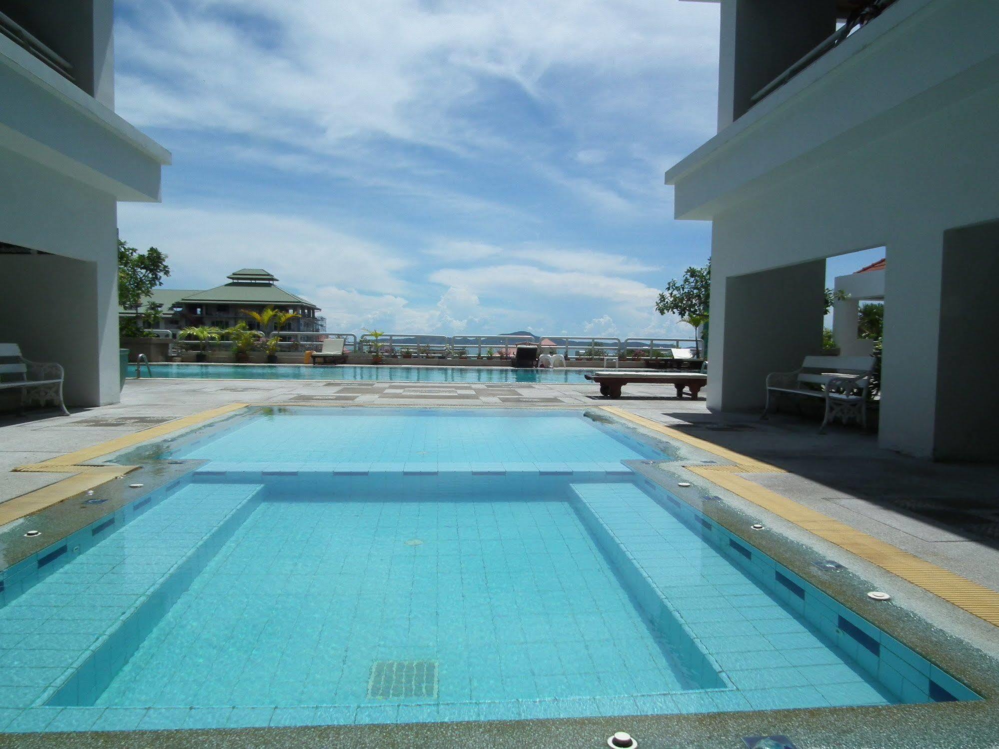 Abricole At Pattaya Hill Leilighet Eksteriør bilde